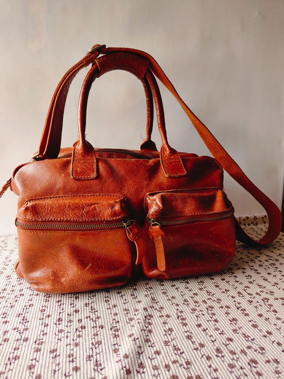 Vintage bag made of genuine  brown leather cowboy original woman handbag