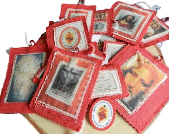 Sacred Heart of Jesus Scapular, Safeguard Protection Shield, Sacred Heart Devotion, Jesus Reliquary, Pocket Carry, Antic Devotion 4.5cm 1.8"