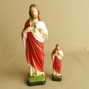 Sacred Heart of Jesus Unbreakable Statue, Resin Gum, Sacred Heart Devotion Prayer, Protection, Jesus Reliquary, Antic Devotion 11.81 inch