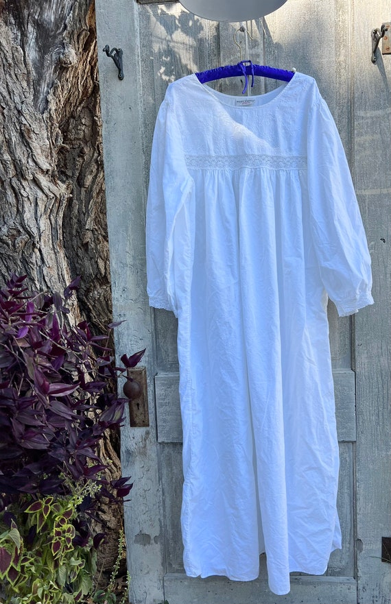 Past Times Women’s Long White Cotton Dressing Gown