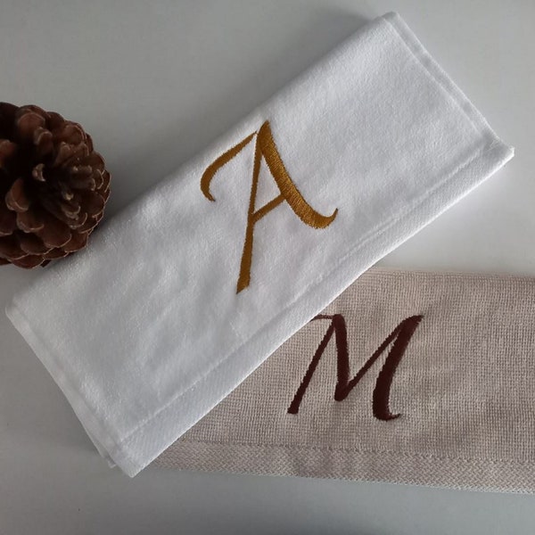Custom Fingertip Towels, 11''x18'' Towels,  Monogram Towels, Embroidered Towels, Wedding Gift, Name Towel, Personalized Bath Set.