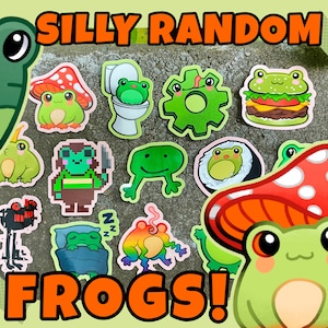 Puede incluir: Una colección de 12 pegatinas con temática de ranas con varios diseños, incluyendo una rana con un gorro de hongo, una rana en un rollo de sushi, una rana en un inodoro y una rana en una hamburguesa. Las pegatinas están sobre un fondo gris con el texto "Silly Random Frogs!" en letras naranjas.