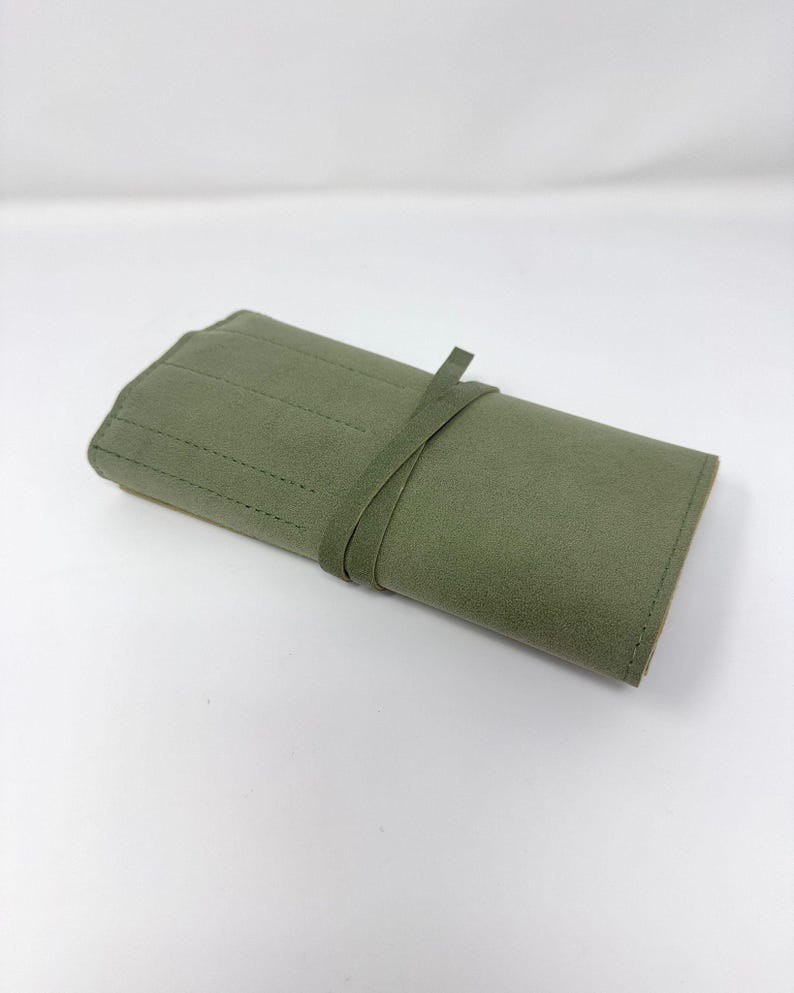 GUCCI Beauty Sage-green Makeup Brush Set – Full Set of 10 in Cosmetic Bag (VIP Gift), Suede-Style