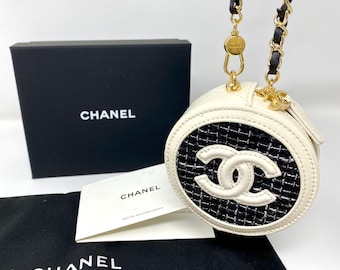 Mini neceser con cadena CHANEL Beauty (regalo VIP excepcional), color blanco y negro, con caja - Hecho en Italia