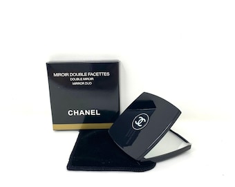 Espejo compacto de maquillaje CHANEL CC negro de doble cara, nuevo con caja (regalo VIP)