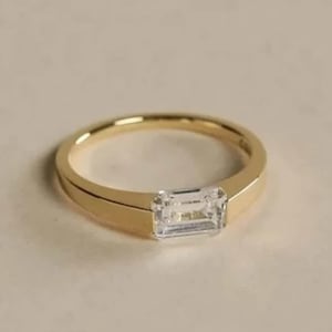 Tension Set Solitaire Emerald Moissanite Diamond Ring, Men&#39;s Or Woman&#39;s Engagement Ring, Yellow Gold Classic Wedding Ring, Single Stone Ring