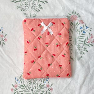 Cherry Kindle Case, ditsy cherry pattern kindle sleeve, red gingham quilted kindle cover, zip-up e-reader case