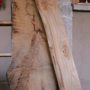 Akène, mesas, prateleiras, prateleiras em castanho maciço