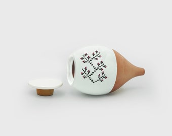 Olla de escaramujo, maceta de arcilla artesanal con sistema de autorriego, diseño transilvano.