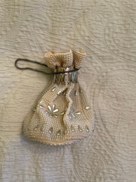 Vintage Rare Found Beggar’s Purse, Cream, Beaded, 