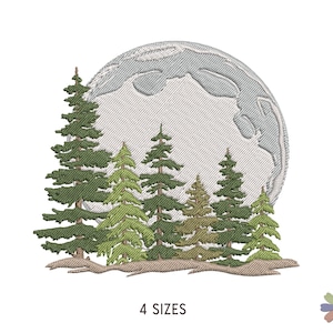 Stickmuster „Vollmond über Kiefern- und Tannenwald“: Naturszene (Mehrformatiges Muster)
