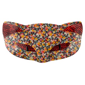 Léa Stein Paris Brooch Romeo the Cat in Clear and Amber Acetate with Orange and Blue Floral Fabric Handmade in France