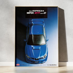 Subaru Impreza WRX Retro Poster - Kunstdruck in Blau | Hochwertiger Pigment-Print auf Fine Art Papier | Vintage Auto-Wand-Dekor
