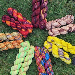 Waves - premium sock yarn, hand dyed, Merino wool 75 and Polyamide 25, 100g, For Knit and Crochet