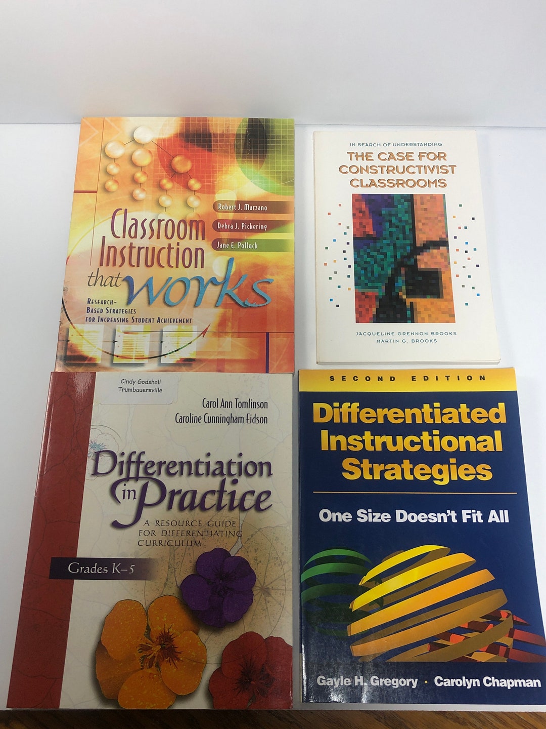 Books TEACHER Gifts EDUCATIONAL Differentiated Instruction Classroom