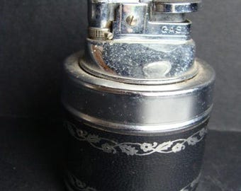 Vintage table lighter