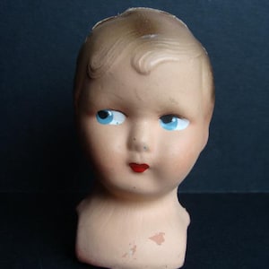 Tête de poupée ancienne carton bouilli