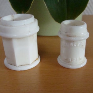 Alte Salbenflaschen, weißes Glas Milch / Malacéïne, Tokalon