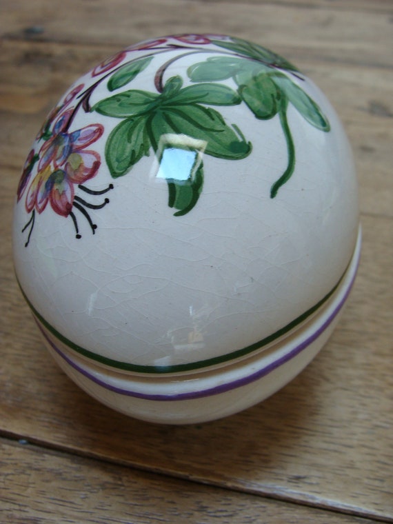 Œuf En Porcelaine / Boîte à Bijoux Vintage - Objet De Décoration Ou Coffret (sl3)