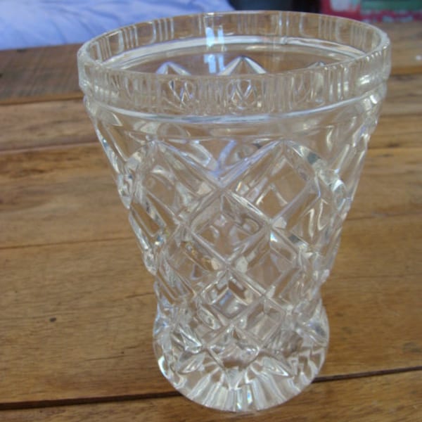 Petit vase vintage en cristal motif losanges