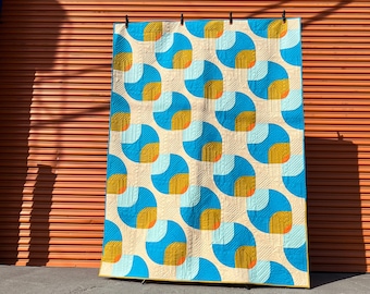 Modern Curvy Quilt Pattern: Color Connection, Baby to Queen Size (PDF)