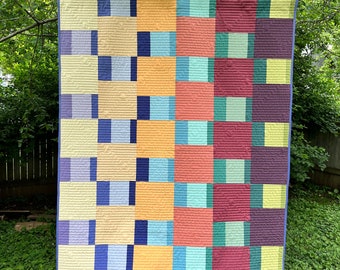 Archive PDF Quilt Pattern - Modern Quilt in Throw Size - Fat Quarter Friendly Quilt