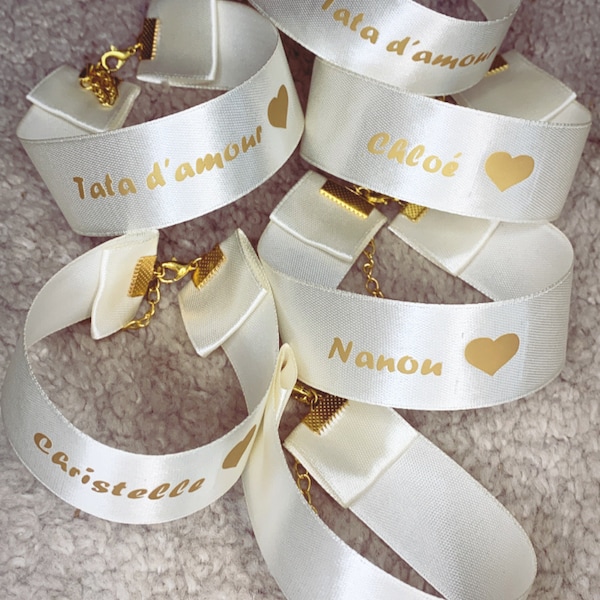 Bracelets rubans prénoms, date, faveurs mariage, cadeaux témoins et invités