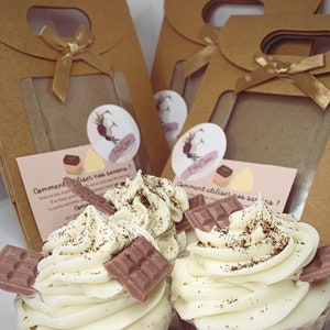 Savons naturels cupcakes faveurs de mariage / EVJF / Baptême / Cadeaux invités image 4