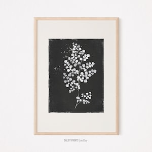 Dunkler botanischer Farn Druck: Stimmungsvolle Wandkunst, Stimmungsvolle Blumenkunst, schwarze botanische Kunst, digitaler Download für Naturliebhaber, schwarze Blumenkunstdruck