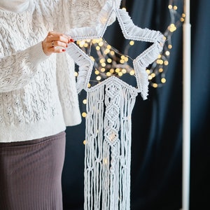 Christmas gift, Small macrame wall hanging, macrame wall hanging, large white christmas tree ornament bulb, christmas tree door decoration