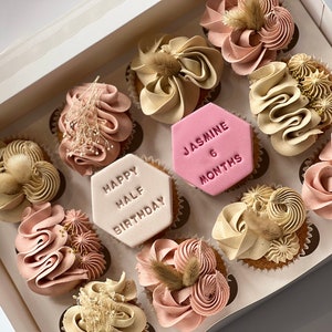 Box of 12 Babyshower cupcakes image 8