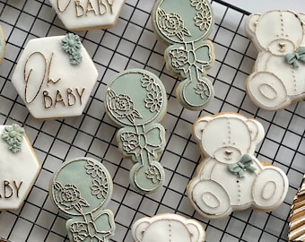 PRE ORDER 12, 18 or 24 Personalised Babyshower sugar cookies