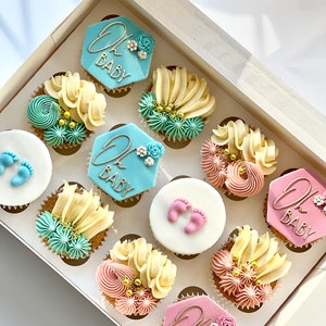 Box of 12 Babyshower cupcakes image 6