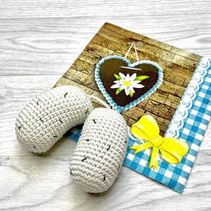 Weißwurst,  Greifling Bayrisch, gehäkelt, Oktoberfest, Kaufladen, Babyspielzeug, Kinderküche