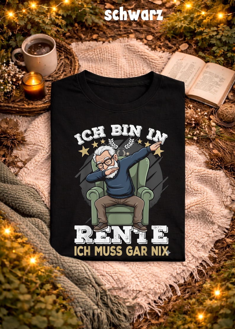 Dieses T-Shirt greift das entspannte Lebensgefühl nach dem Renteneintritt auf und bringt es mit Humor auf den Punkt. Der Spruch steht für Freiheit, Gelassenheit und einen Alltag ohne Verpflichtungen. Ideal für Rentnerinnen und Rentner, die ihren Ruhestand genießen und das auch zeigen möchten. Das Design passt zu Freizeit, Urlaub, Treffen mit Freunden oder einfach zu ruhigen Tagen ohne Zeitdruck. Eine humorvolle Aussage für alle, die den