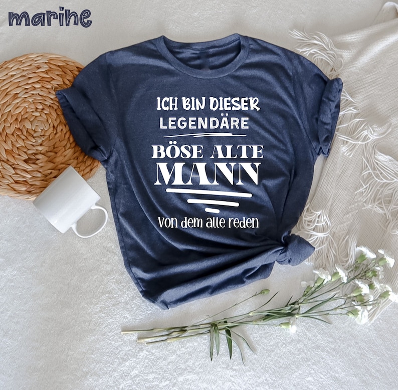 Ich bin dieser legendäre böse alte Mann von dem alle reden T-Shirt, Lustiges Ruhestandsgeschenk, neue pensionierte Oma, Großvater T-Shirt, image 1