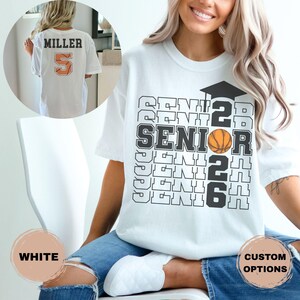 Basketbal senior shirt aangepast senior basketbal comfort kleuren T-shirt gepersonaliseerd basketbal senior night cadeau 2026 B-ball Game Day T-shirt