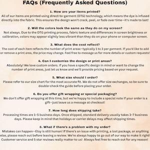 K&ouml;nnte beinhalten: FAQs (H&auml;ufig gestellte Fragen) zu Direktdruck auf Kleidung, Farbtreue, Anpassung, Gr&ouml;&szlig;en, Geschenkverpackung, Versandzeiten und Kundenservice.