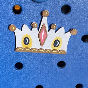 Crown Bogg Bag button charm