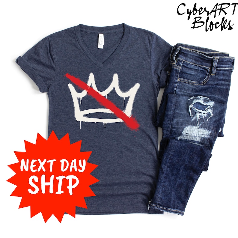 No Kings in America Vneck Shirt, Anti Trump Women vneck Shirt, Political V-Neck Shirts, Anti Maga Vneck Shirts, Crown No Kings Shirt, Protest Shirts, Nope Kings Shirt