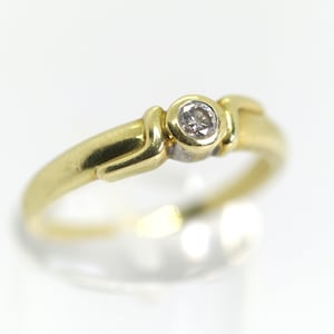 Classic 585 / 14kt yellow gold solitaire brilliant 0.13ct women&#39;s ring, Rg: 60