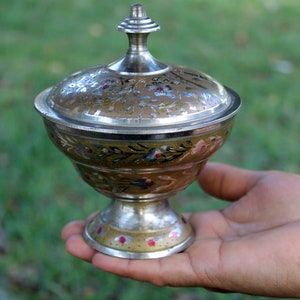 Easter Gift  Candy Bowl with Brass Lid, Mother&#39;&#39;s Day Gift Bowl With Lid, Brass Bowl With Lid, Vintage Brass Candy Container with Lid