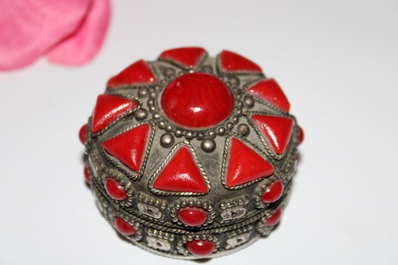 Tiny Jewelry Box, Red Stone Vintage Jewelry Box, … - image 10