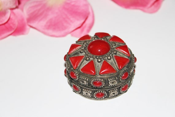Tiny Jewelry Box, Red Stone Vintage Jewelry Box, … - image 3