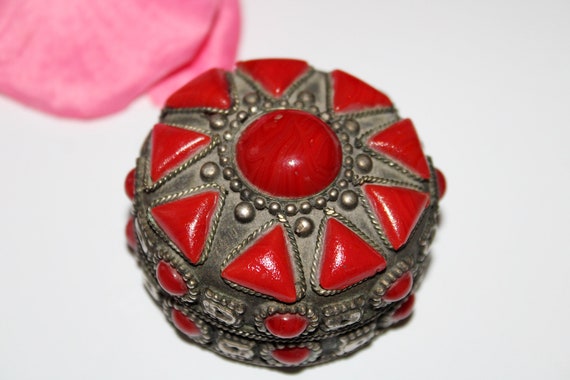 Tiny Jewelry Box, Red Stone Vintage Jewelry Box, … - image 8