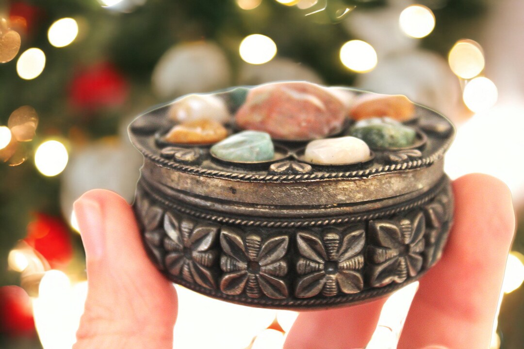 Treasure Box, Jewelry Box, Gemstone Jewelry Box, Old Metal Box, Vintage