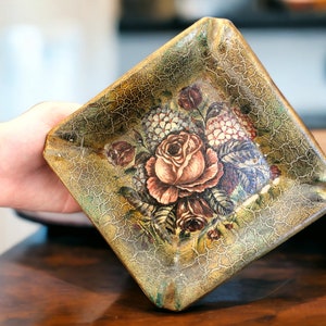 Unique Vintage Ashtray, Large Ashtray, Handmade Flower Ashtray, Farmhouse Ashtray, Decorative Ashtray, Ashtray For Cigar