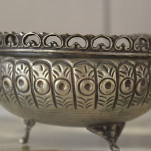 Boho Summer Home Decor – Vintage Brass Footed Bowl with Ornate Etching – Jewelry Dish or Candle Holder - Mid Century Catchall Dish for Keys