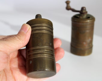 2 Piece Vintage Decorative Coffee Grinder, 2 Piece Miniature Hand Mill, Mother&#39;s Day Gift Coffee Grinder, Kitchen Tools, Easter Gift