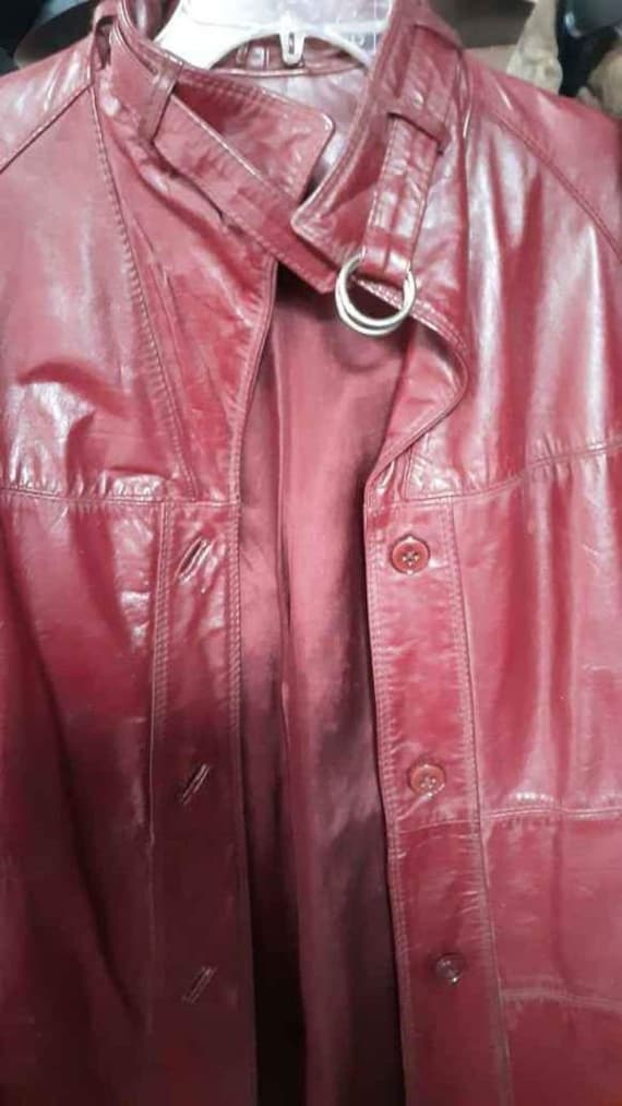 Vintage 1970s Red Leather Trench Coat Size 7/8 - image 8